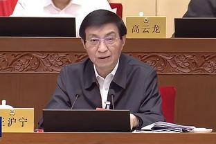 戈贝尔：不知道是什么让对手觉得能单打我是好事 我对此很喜欢