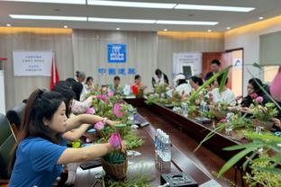 指导亲自教学！凯帕数据：3次扑救2次高球拦截，评分7.8全场最高